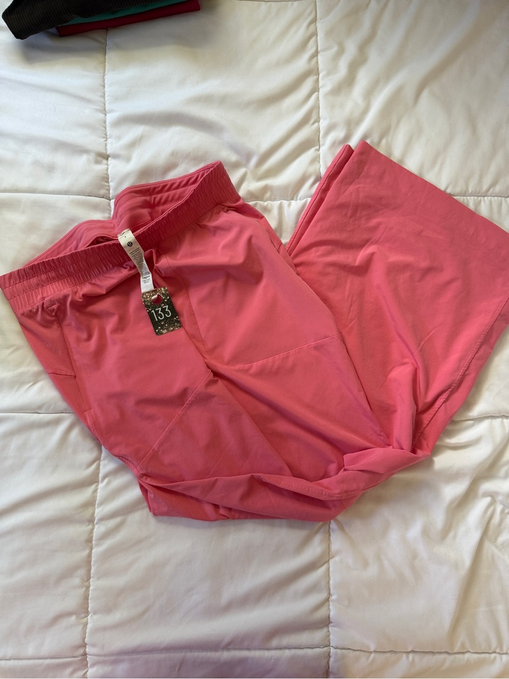133 Lululemon Swift Mid Rise Wide Leg Pant Sakura pink